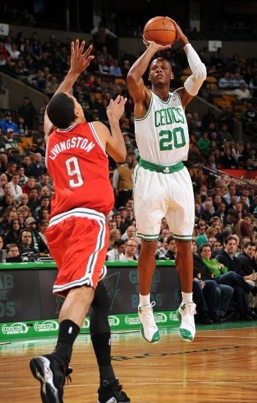 更像是对空 更像是对空