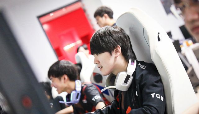 以紧凑中后 以紧凑中后